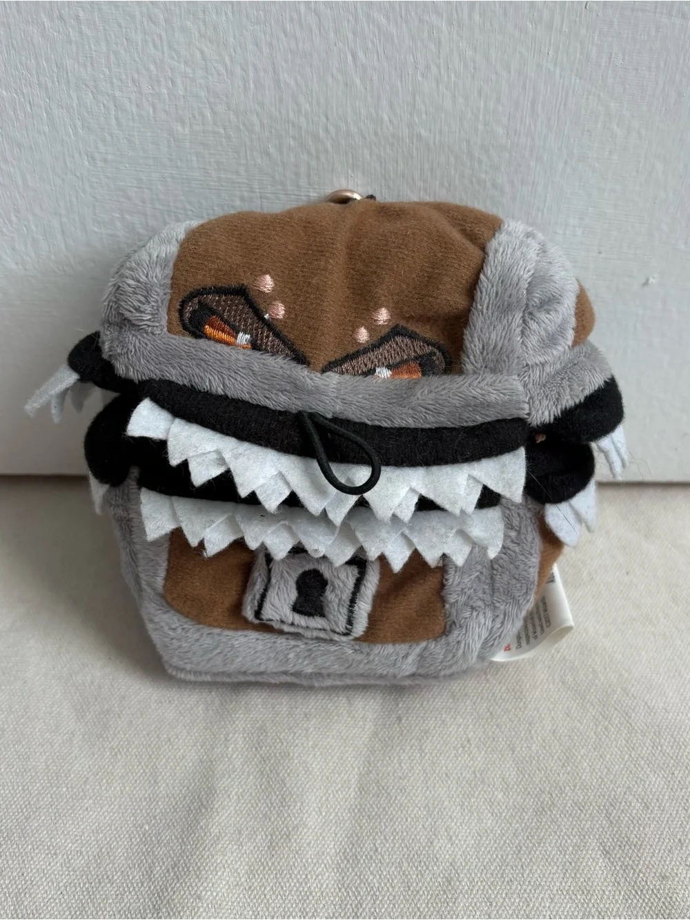 Wizard of the Coast Dungeons & Dragons Mimic Plush Dice Bag Clip-On 2017